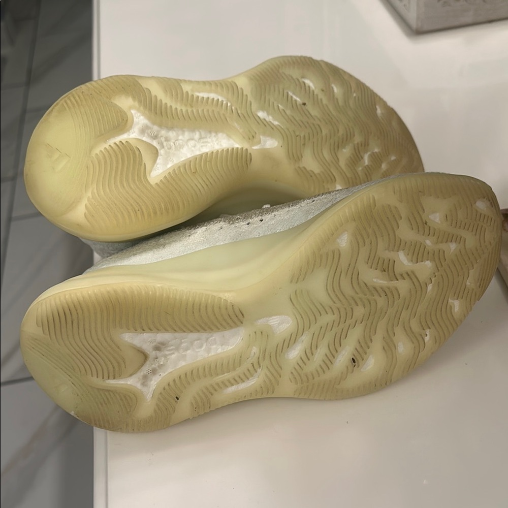 Adidas sneakers - Picture 8 of 10